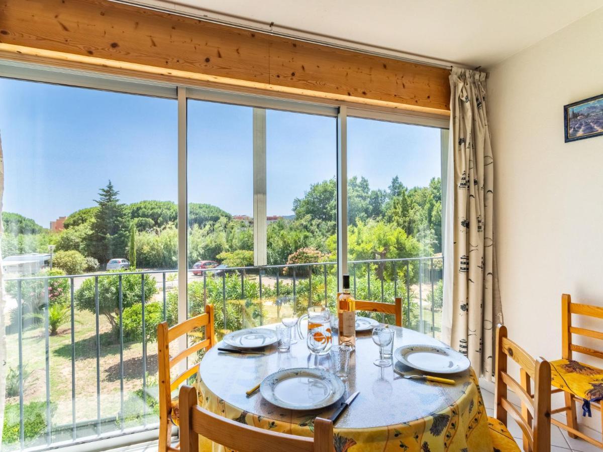 Apartment Les Roses Lauriers By Interhome Le Lavandou Luaran gambar