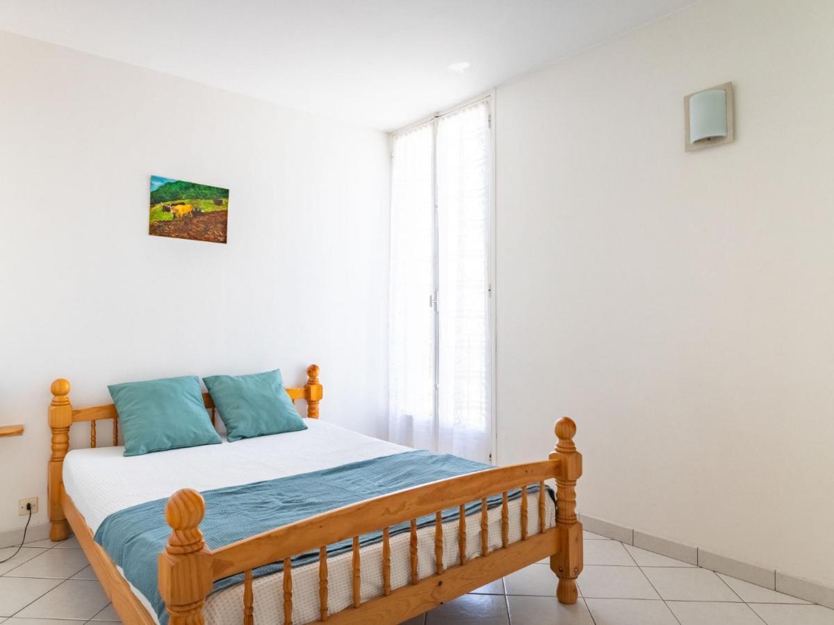 Apartment Les Roses Lauriers By Interhome Le Lavandou Luaran gambar