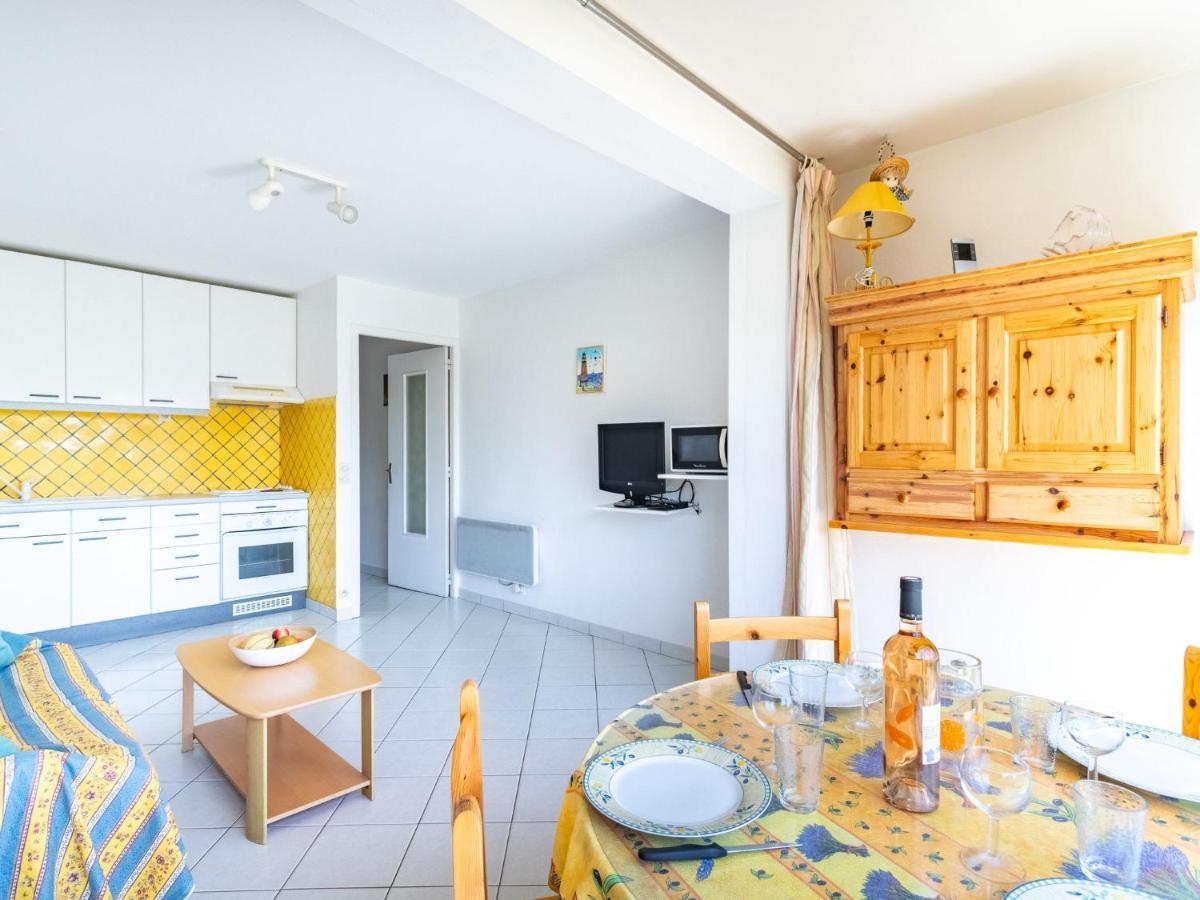 Apartment Les Roses Lauriers By Interhome Le Lavandou Luaran gambar