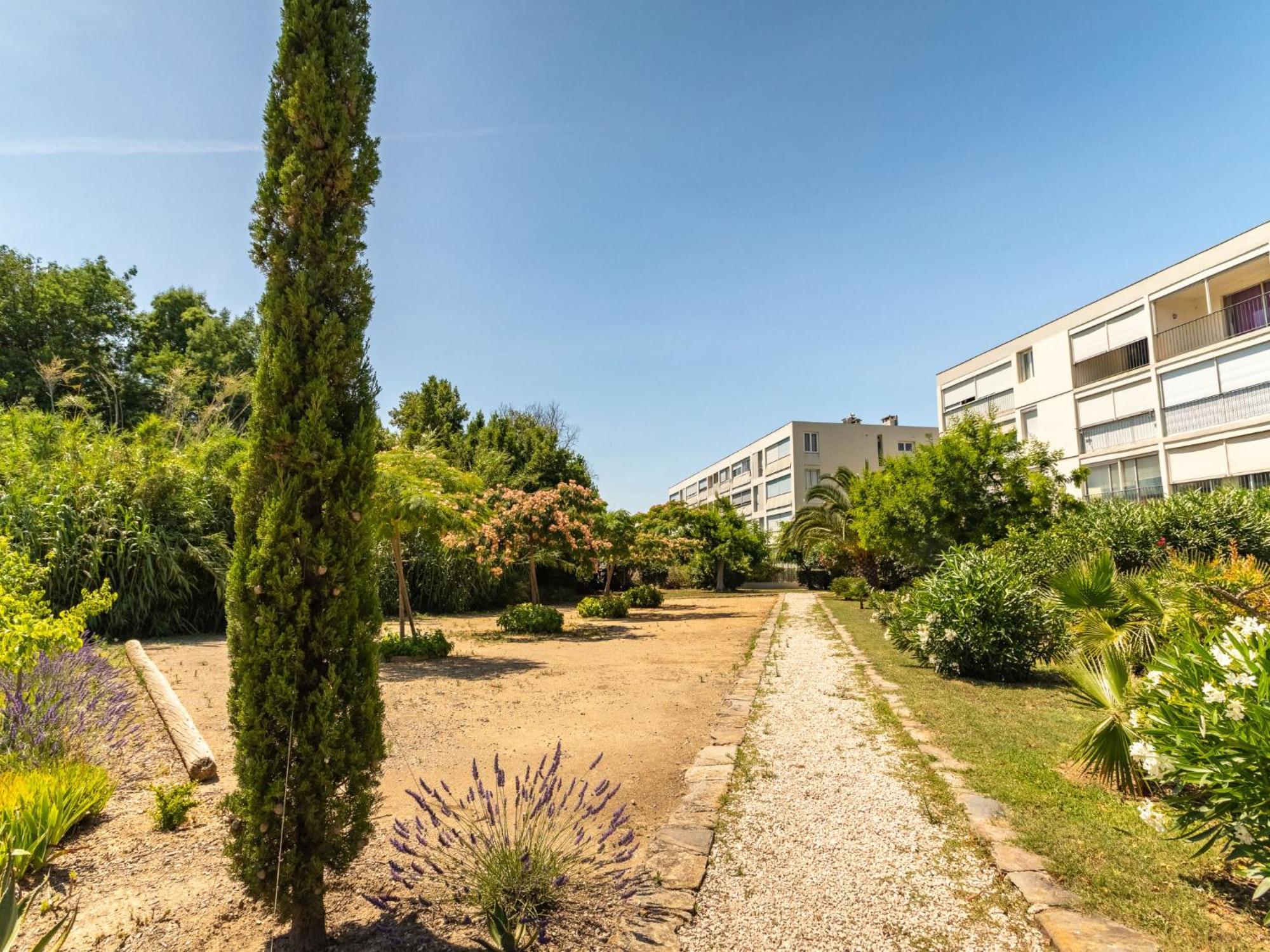 Apartment Les Roses Lauriers By Interhome Le Lavandou Luaran gambar